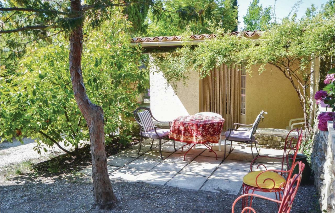 Cozy Home In Crillon Le Brave With Kitchen Exterior foto